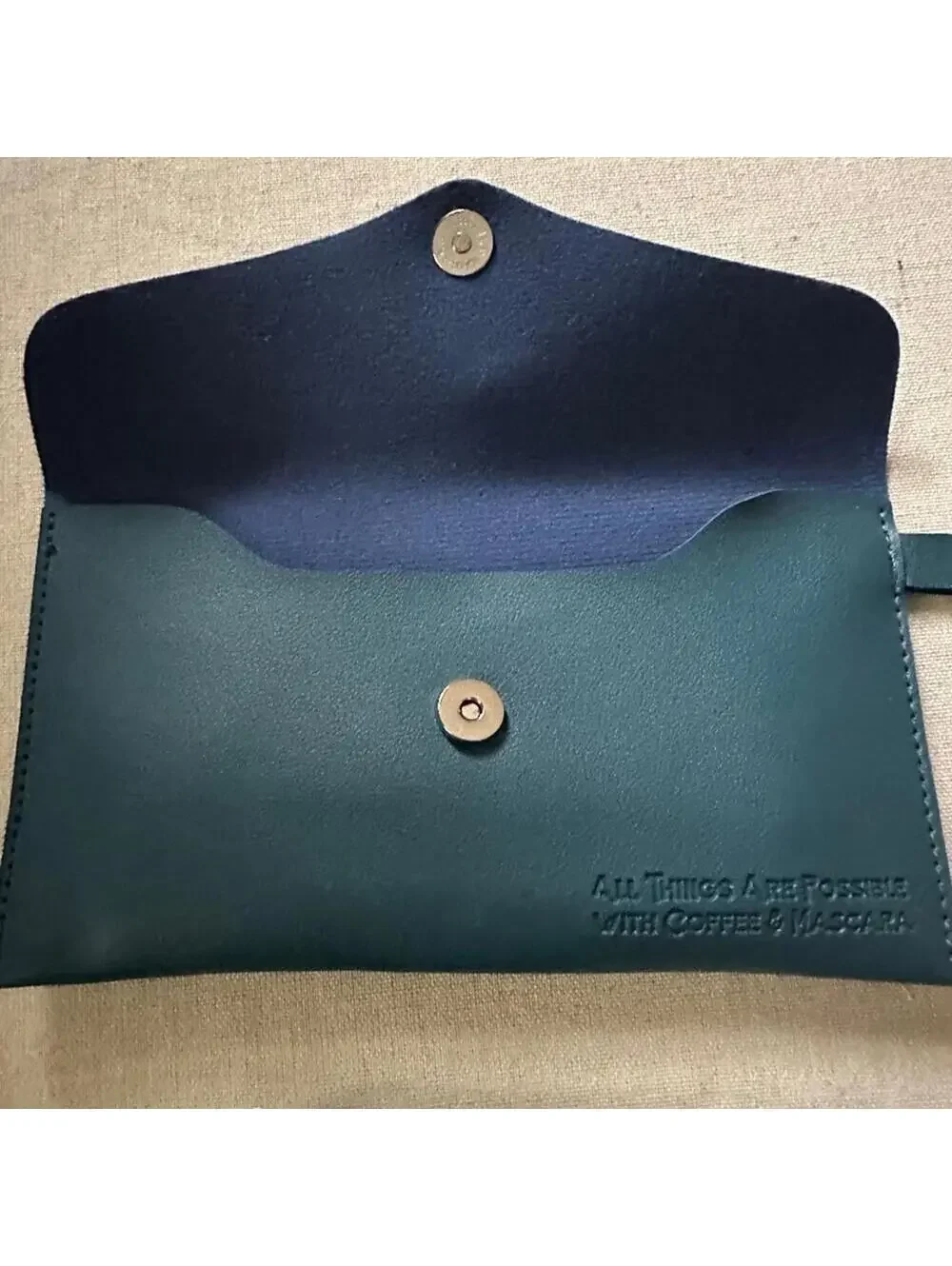 Makeup brush set with blue snap close wristlet NWT